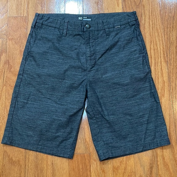 Hurley Other - Hurley Mens Size 30 Shorts 10 inch inseam Pockets Gray Black Color Nike Dri-Fit